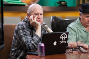 Nice photo of TWiT Brickhouse Leo Laporte and John C Dvorak