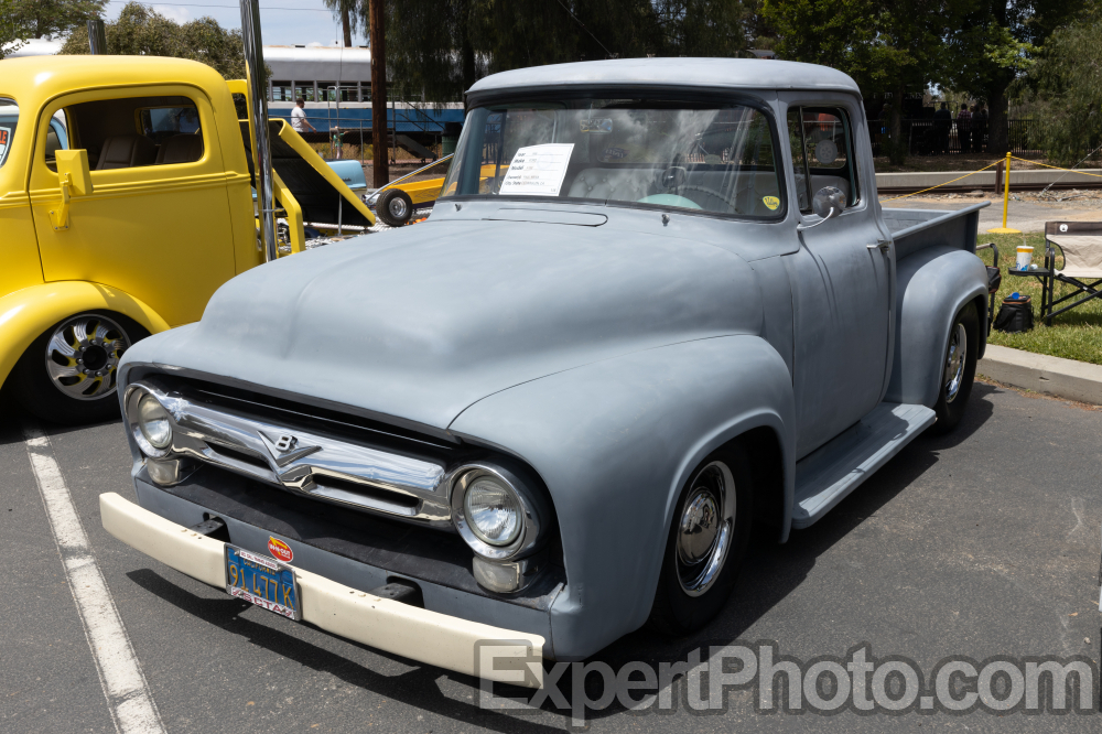 Nice photo of 1956 Ford F100