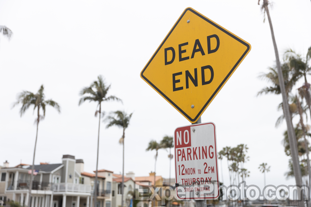 Nice photo of Dead End Sign