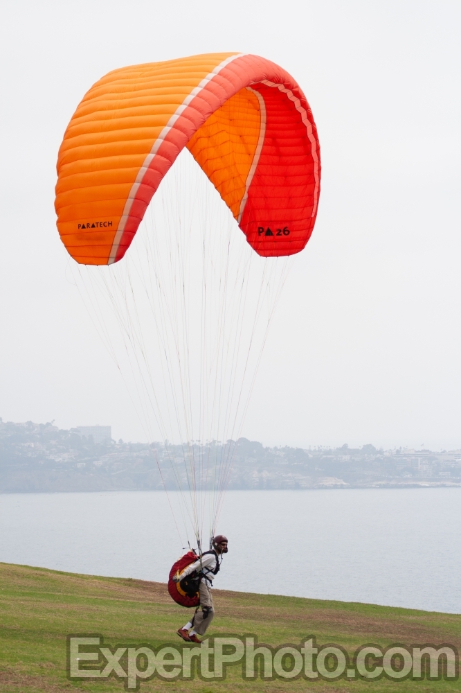 Nice photo of Taking off at Torrey Pines Gliderport